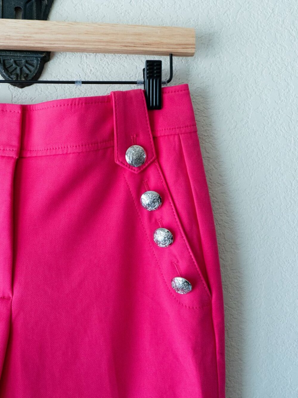 WHBM Jolie Pants Womens 4L NWT Hot Pink Azalea Straight Leg Silver Button Stretc - Picture 7 of 15